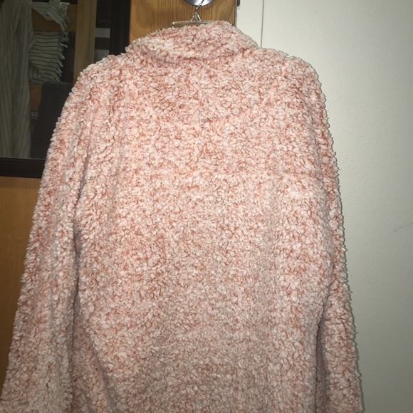 Authentic TRUE GRIT fuzzy pullover, never worn! - Picture 4 of 4